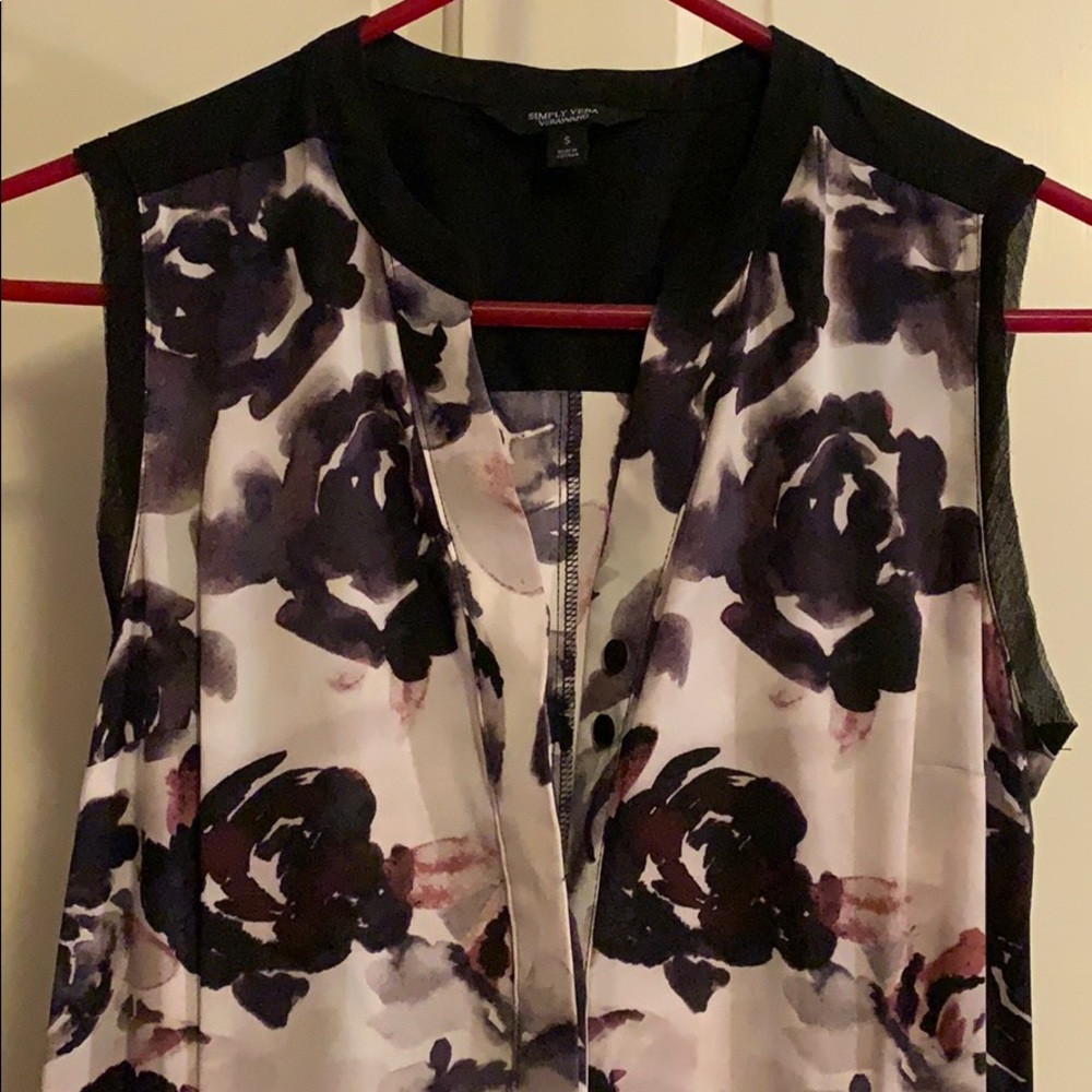 Simply Vera—Button up purple & black floral dress - Picture 4 of 8